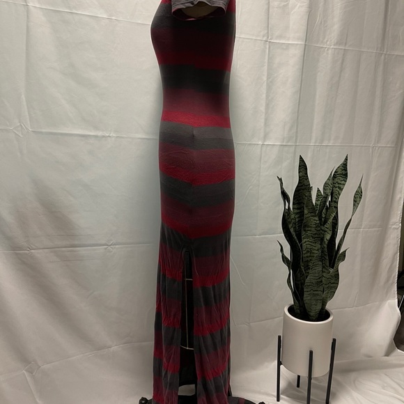 Low back maxi dress - Picture 4 of 7